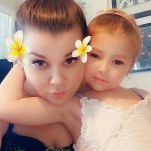 Meet your Posher, Holly